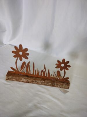 Hout met roeste bloemen
