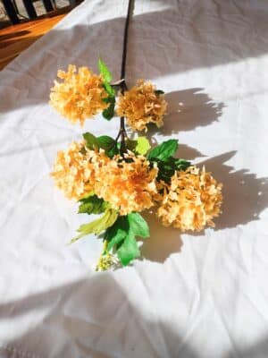 Viburnum spray beige 77cm